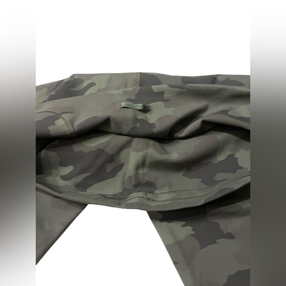 Lululemon Wunder Train HR Crop 22”Size 14 Camo Green - Picture 5 of 8